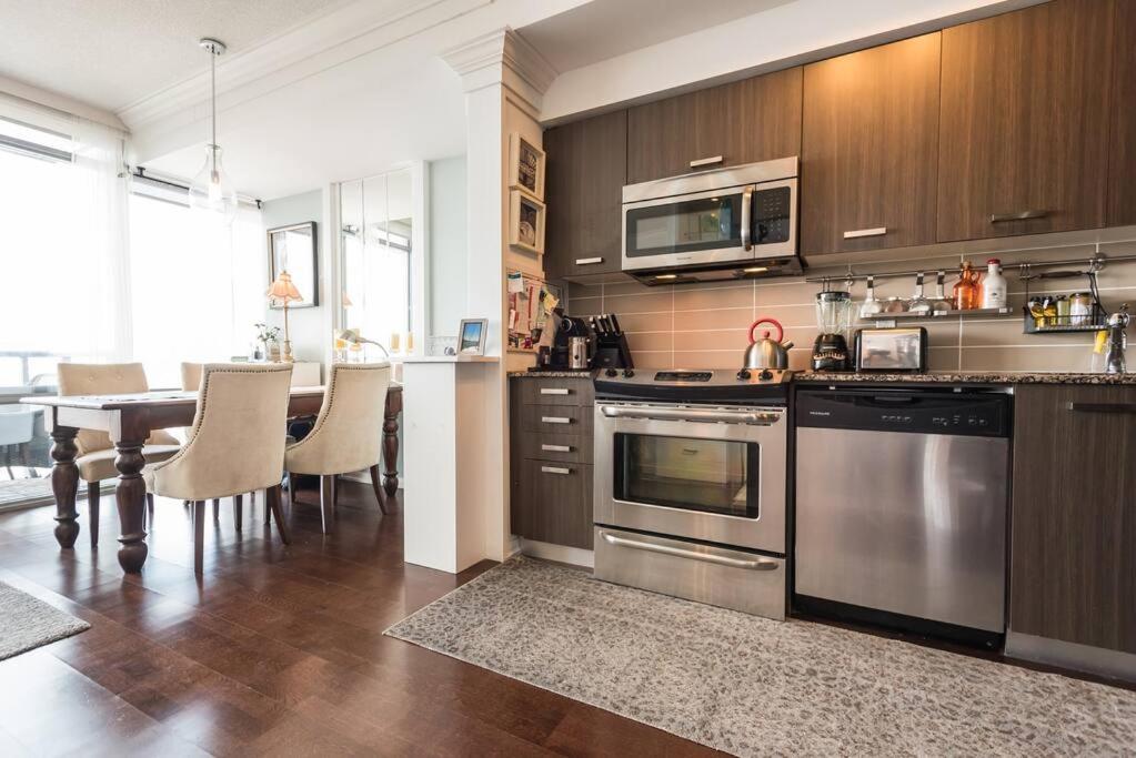 Stunning Condo With Fantastic View Of The City! Toronto Ngoại thất bức ảnh